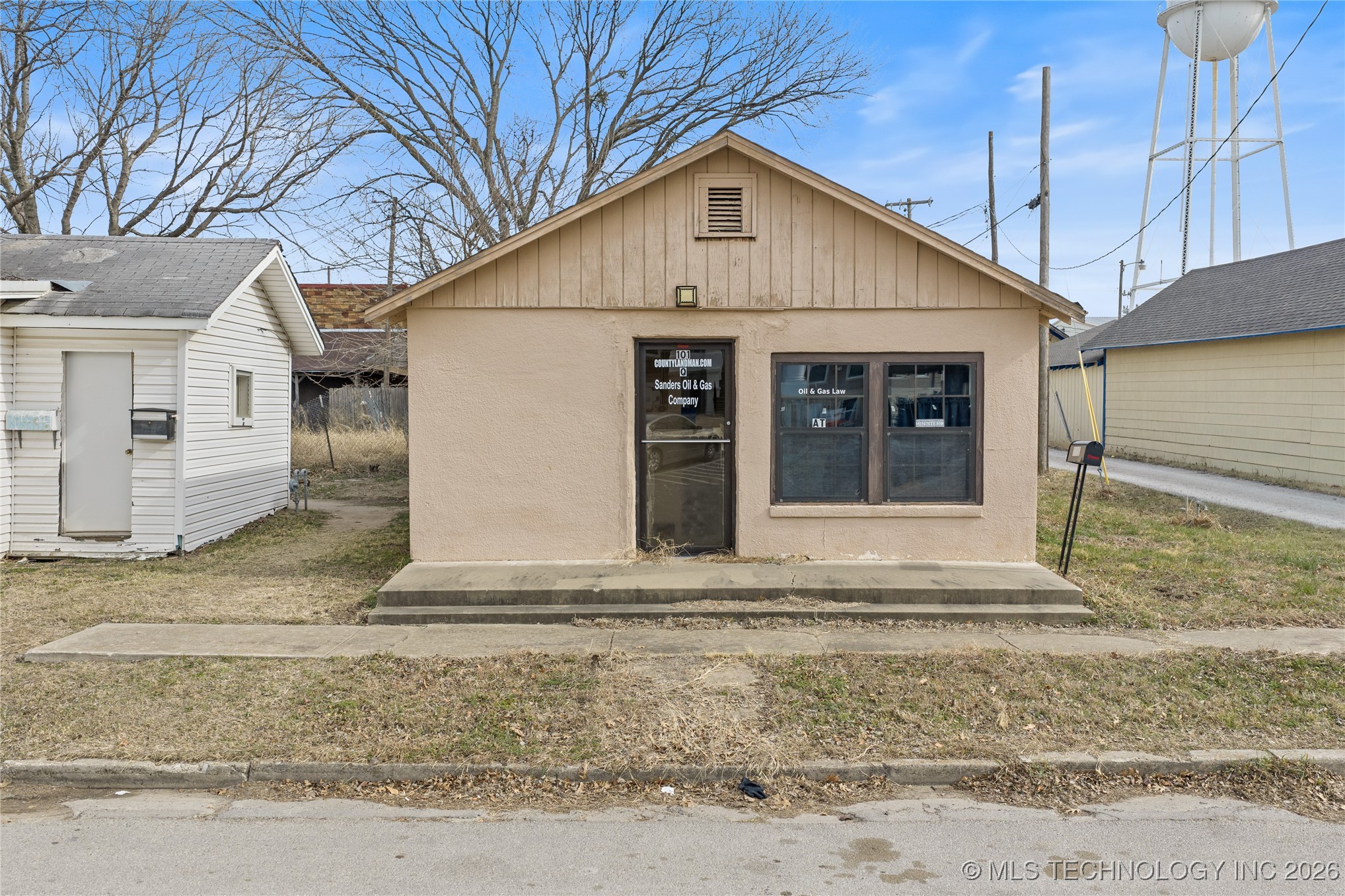 101 S 4th Marietta OK 73448