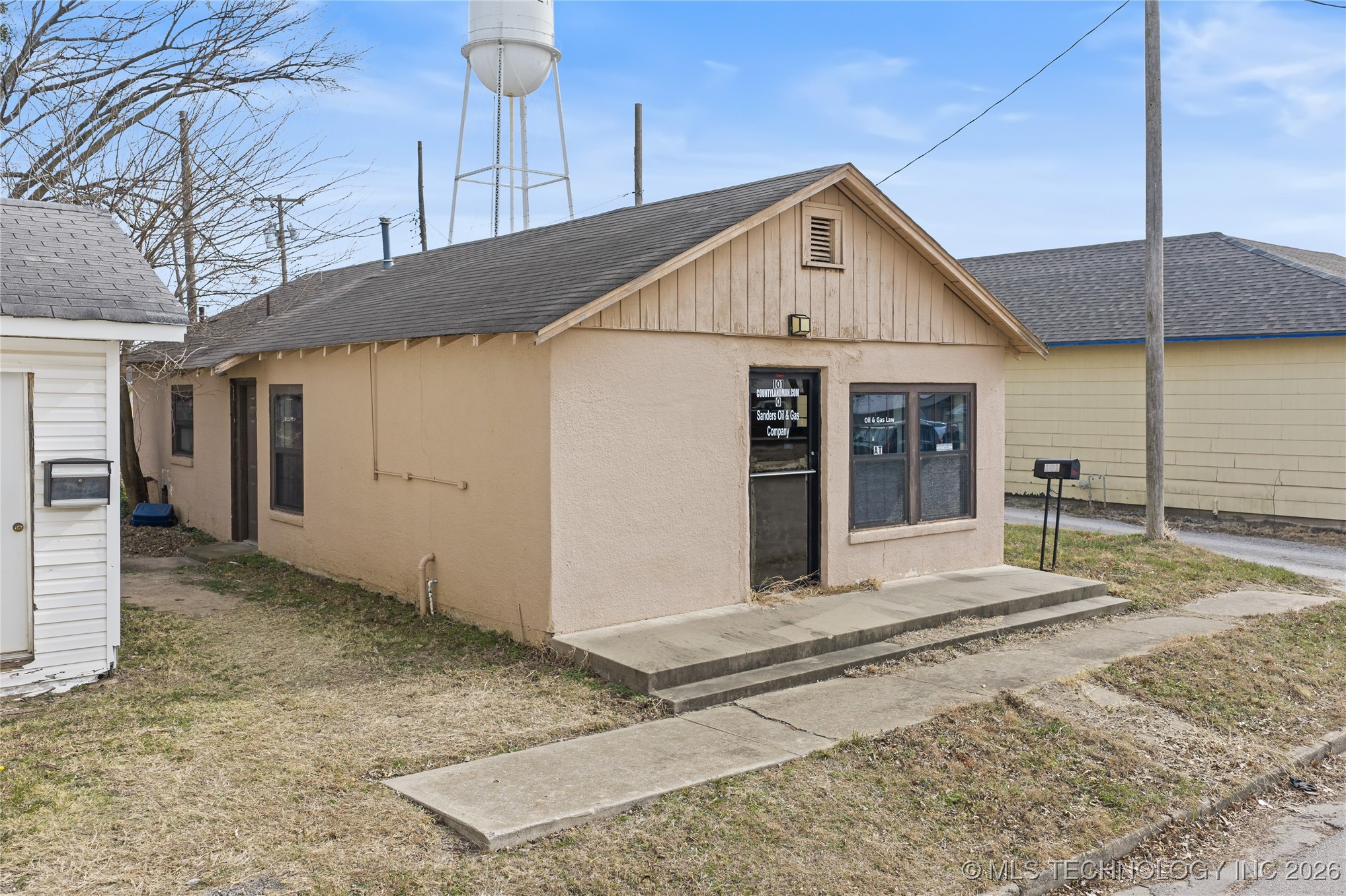 101 S 4th Marietta OK 73448