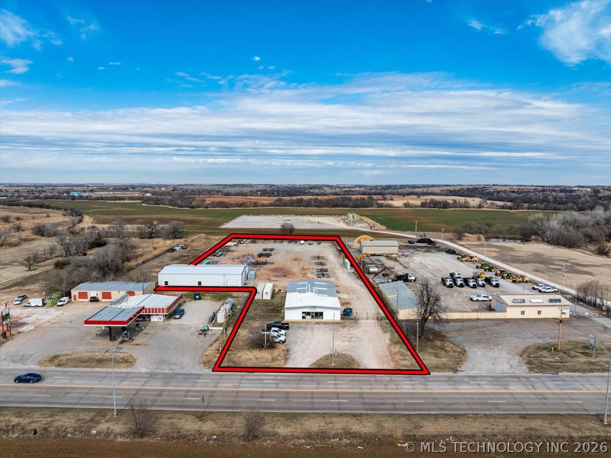 1103 E Choctaw Street Chickasha OK 73018
