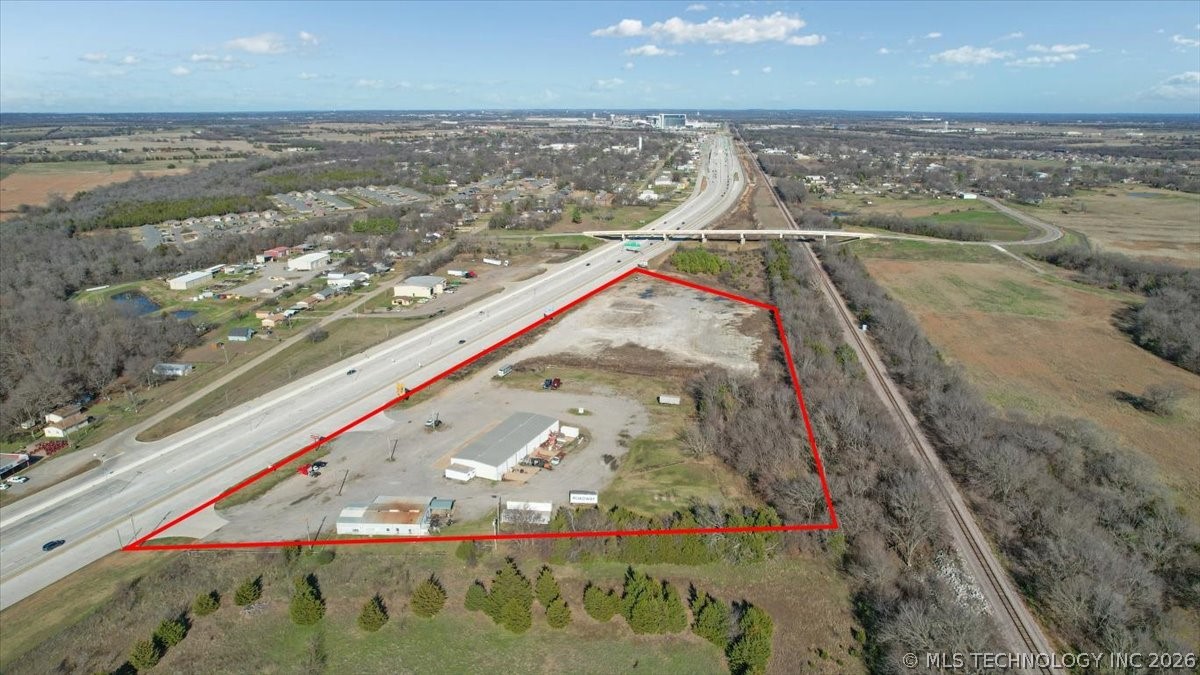 9104 Us Highway 69 Calera OK 74730