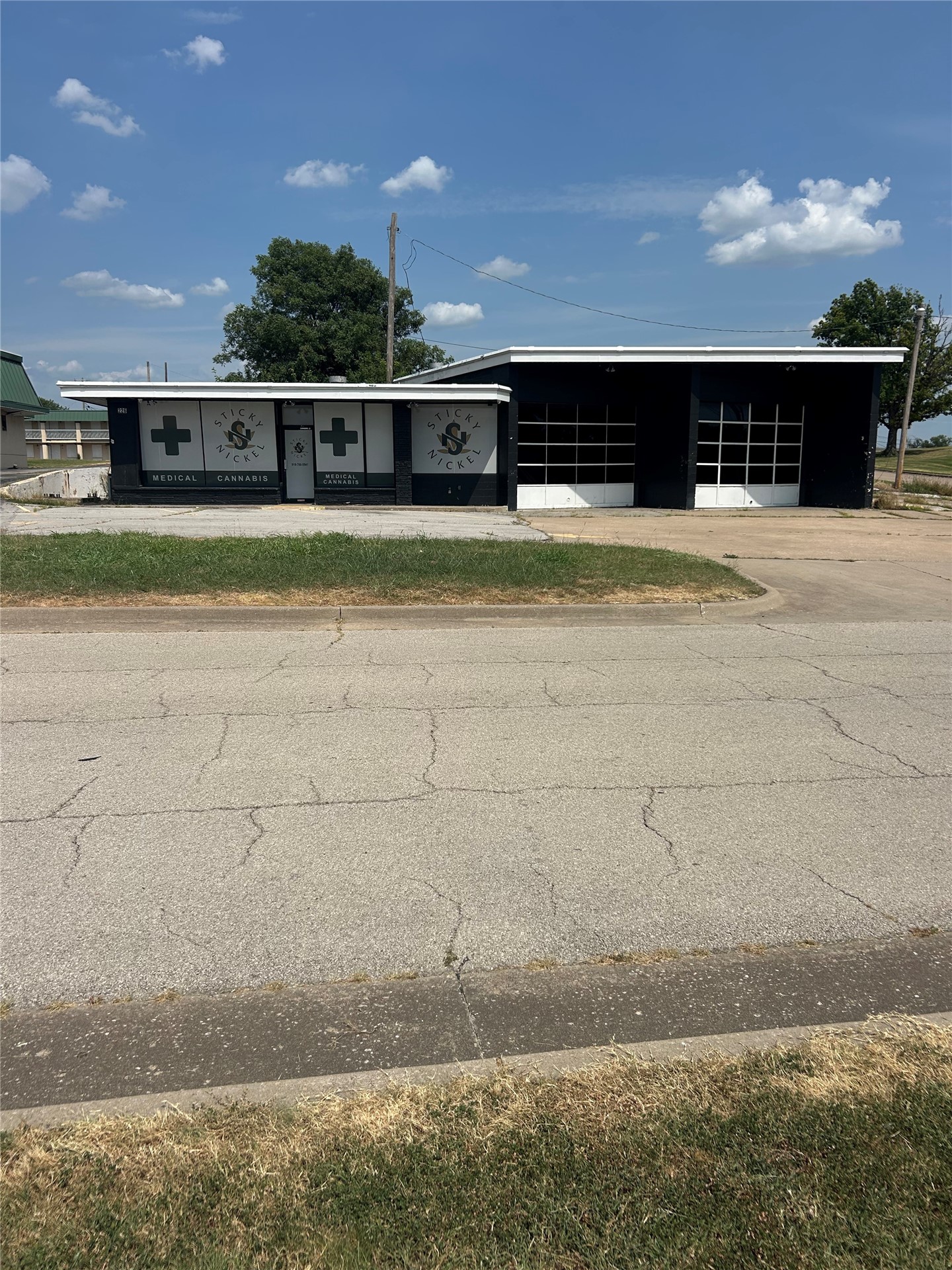 226 SE Washington Boulevard Bartlesville OK 74006