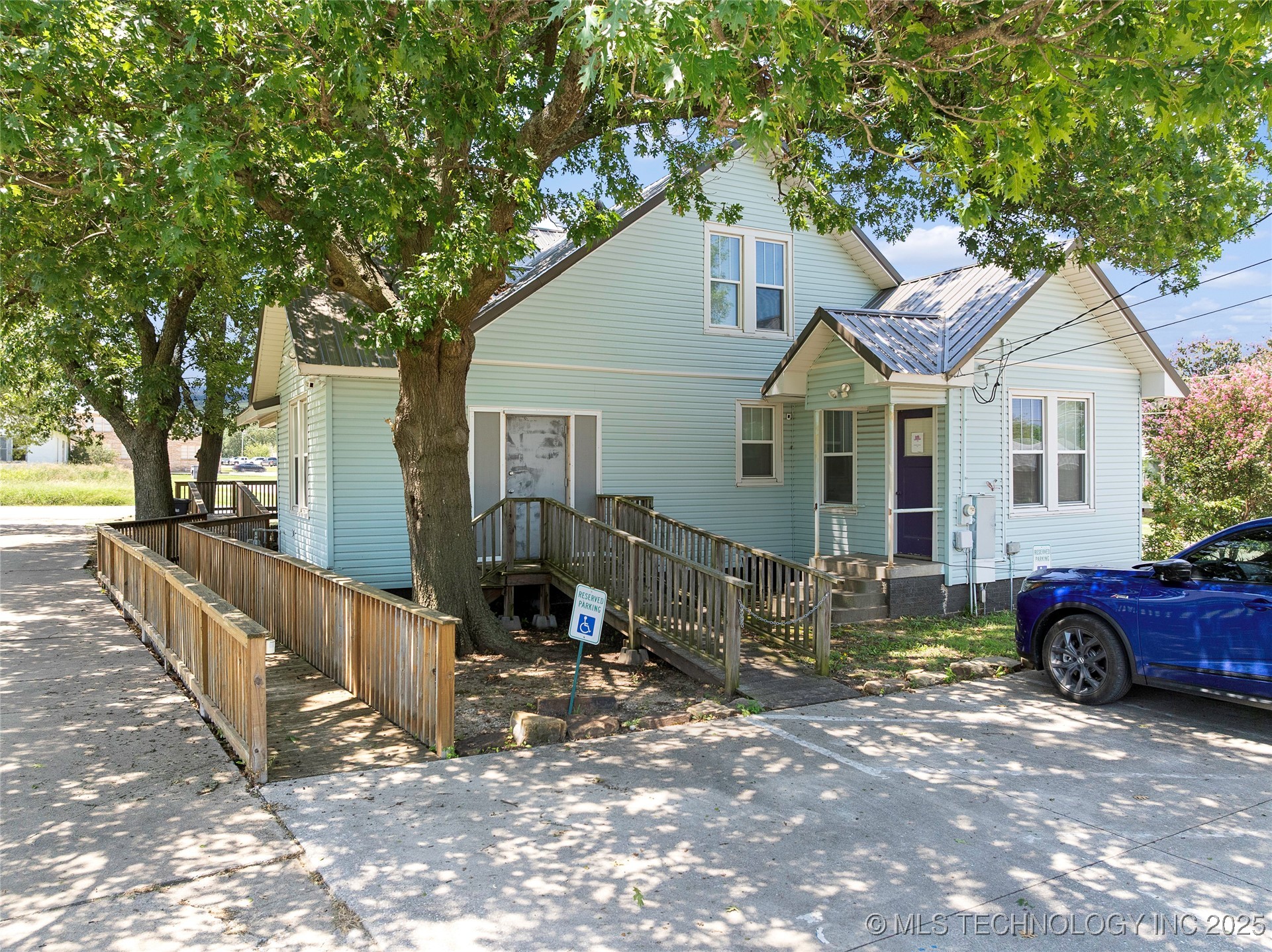 925 W Main Street Ardmore OK 73401