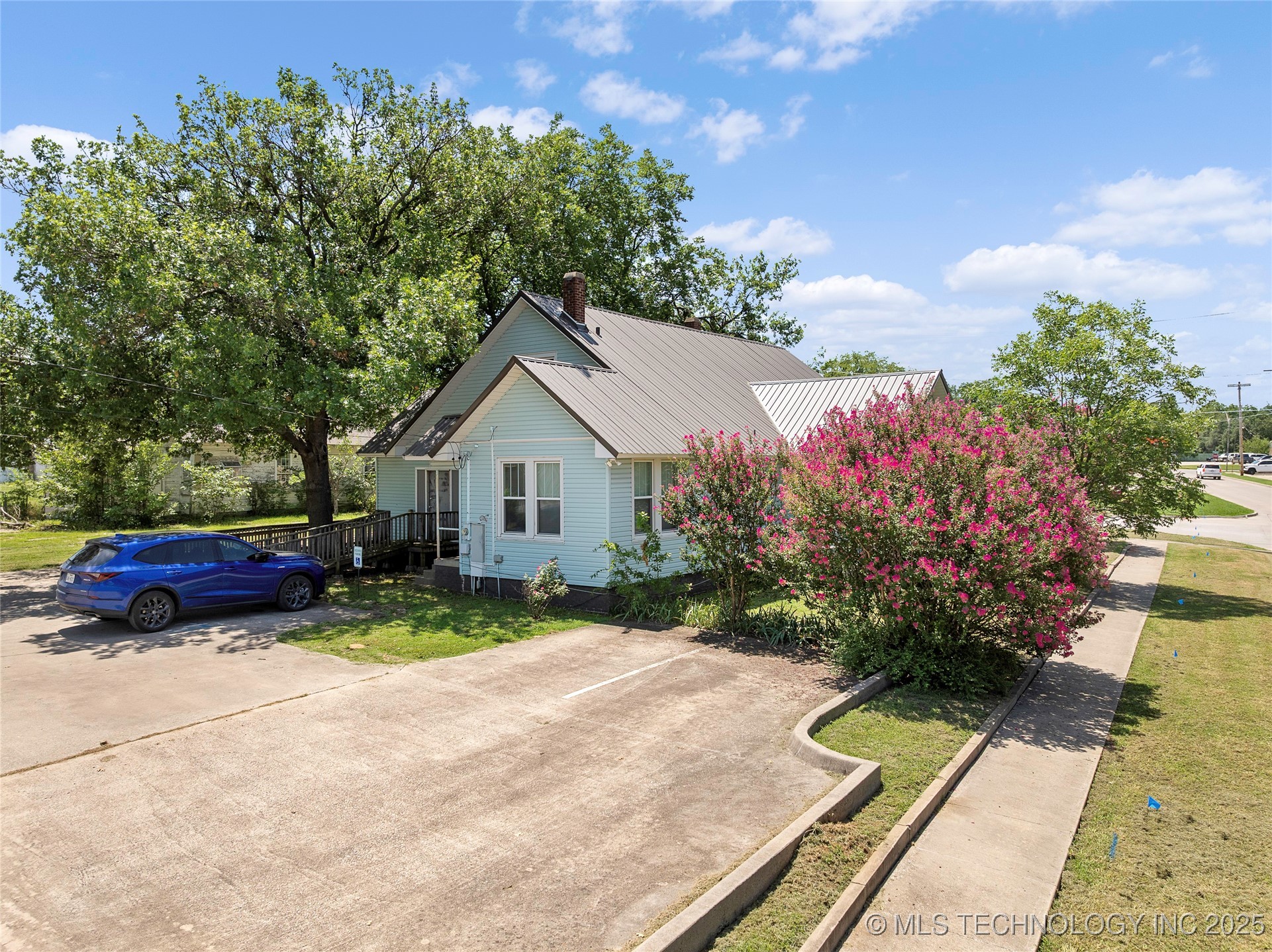925 W Main Street Ardmore OK 73401