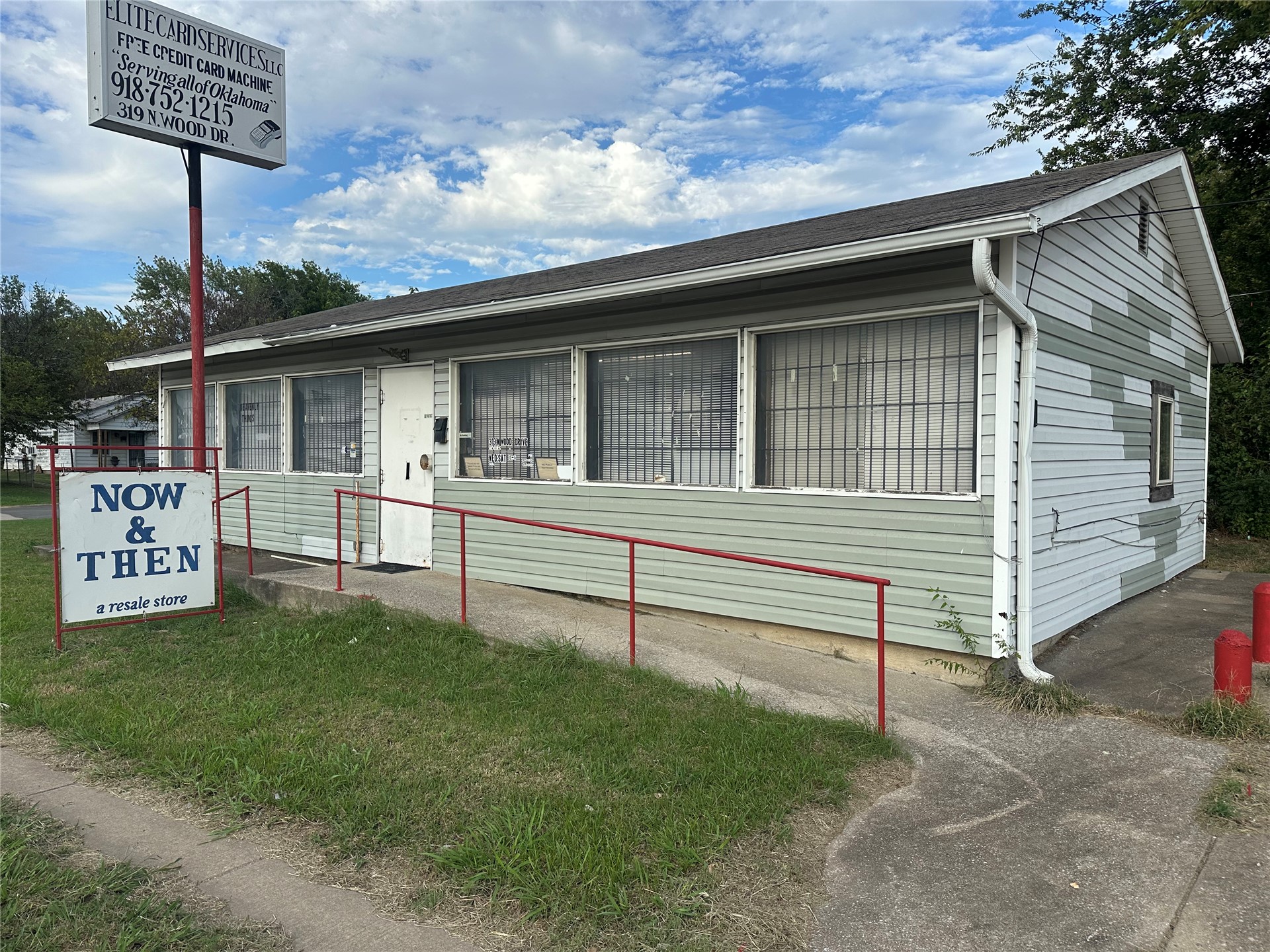 319 N Wood Drive Okmulgee OK 74447