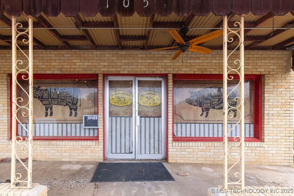105 N Main Spavinaw OK 74366