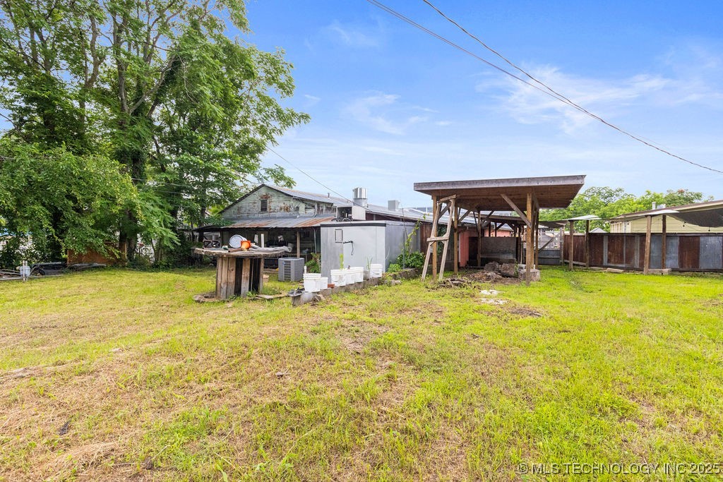 105 N Main Spavinaw OK 74366