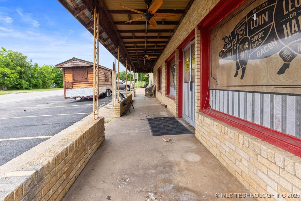 105 N Main Spavinaw OK 74366
