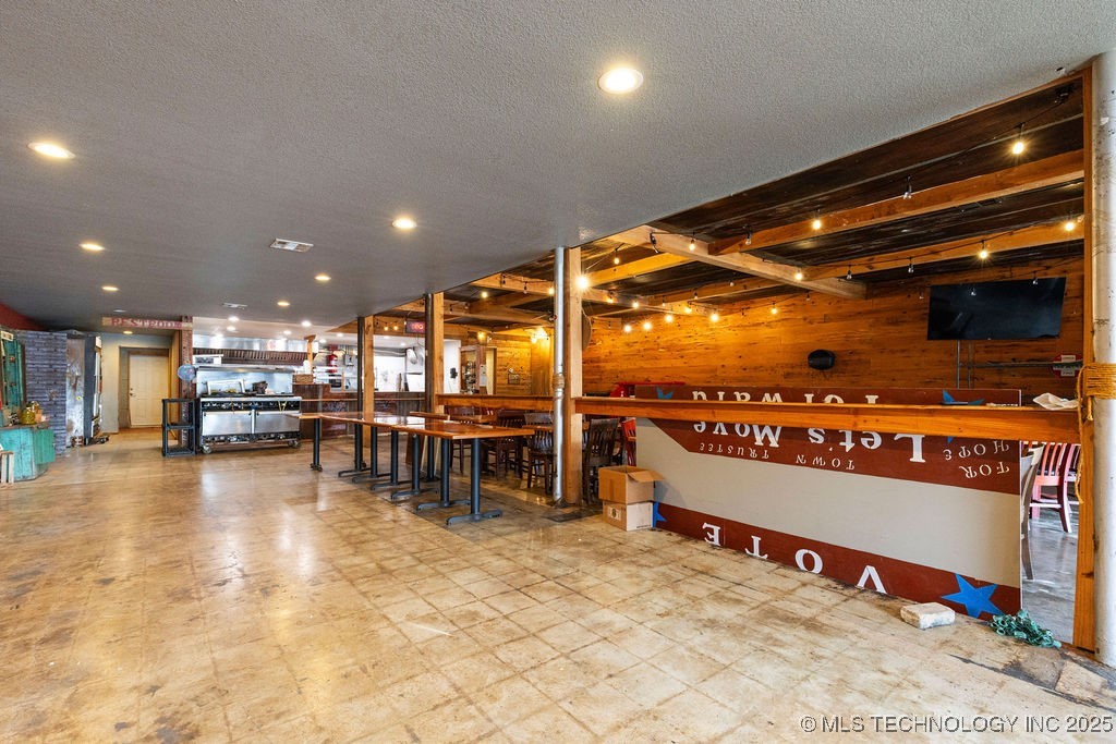 105 N Main Spavinaw OK 74366