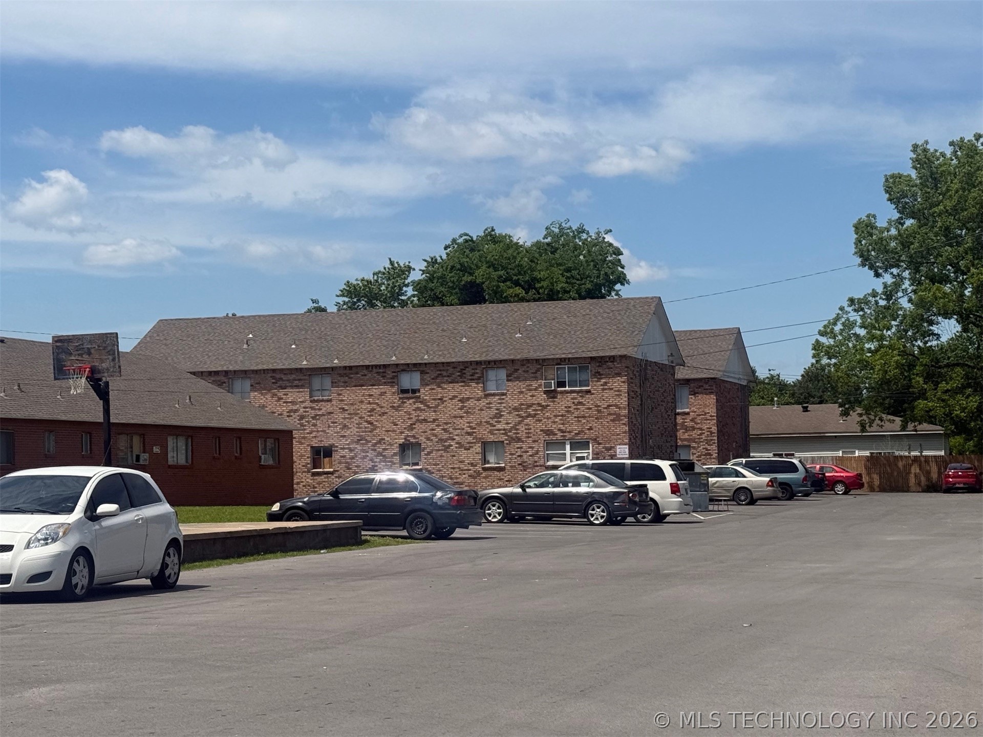 1215 S 73rd Eastavenue S Tulsa OK 74112