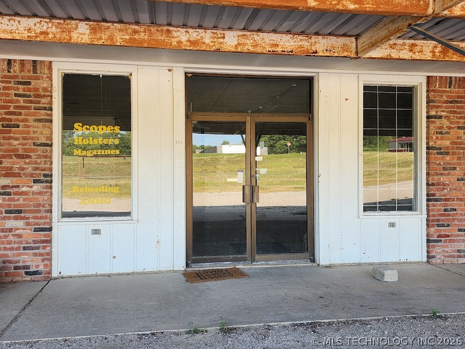 1009 State Highway 70 Kingston OK 73439