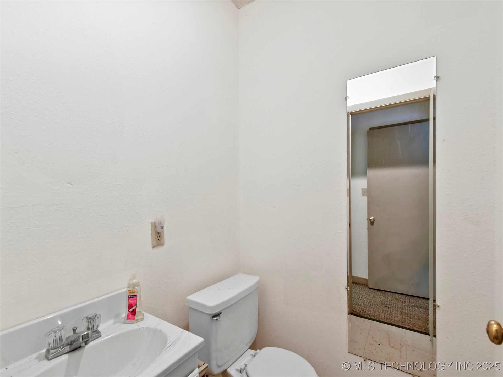 1888 Highway 70 Kingston OK 73439