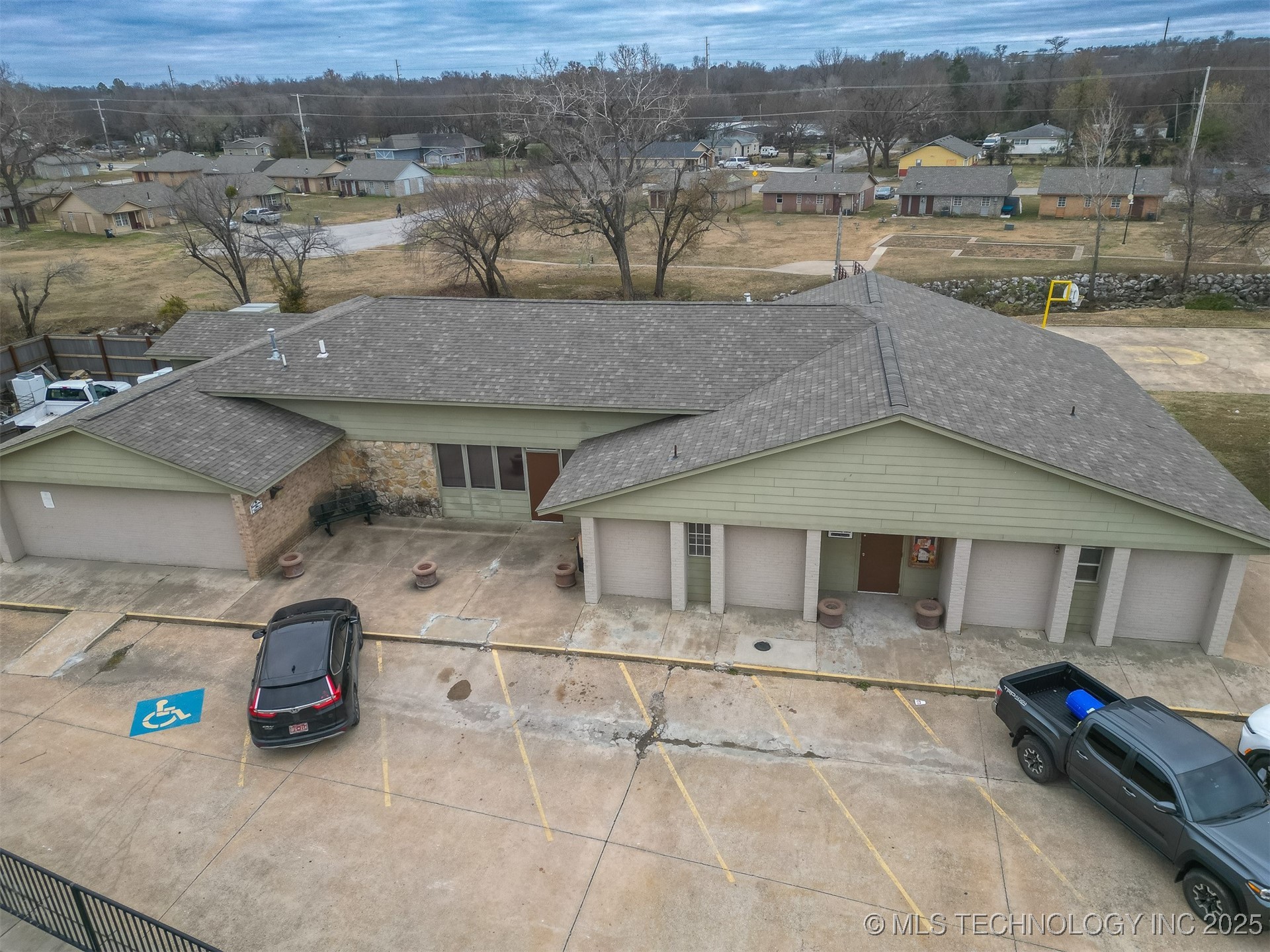 4012 W 56th Place Tulsa OK 74107
