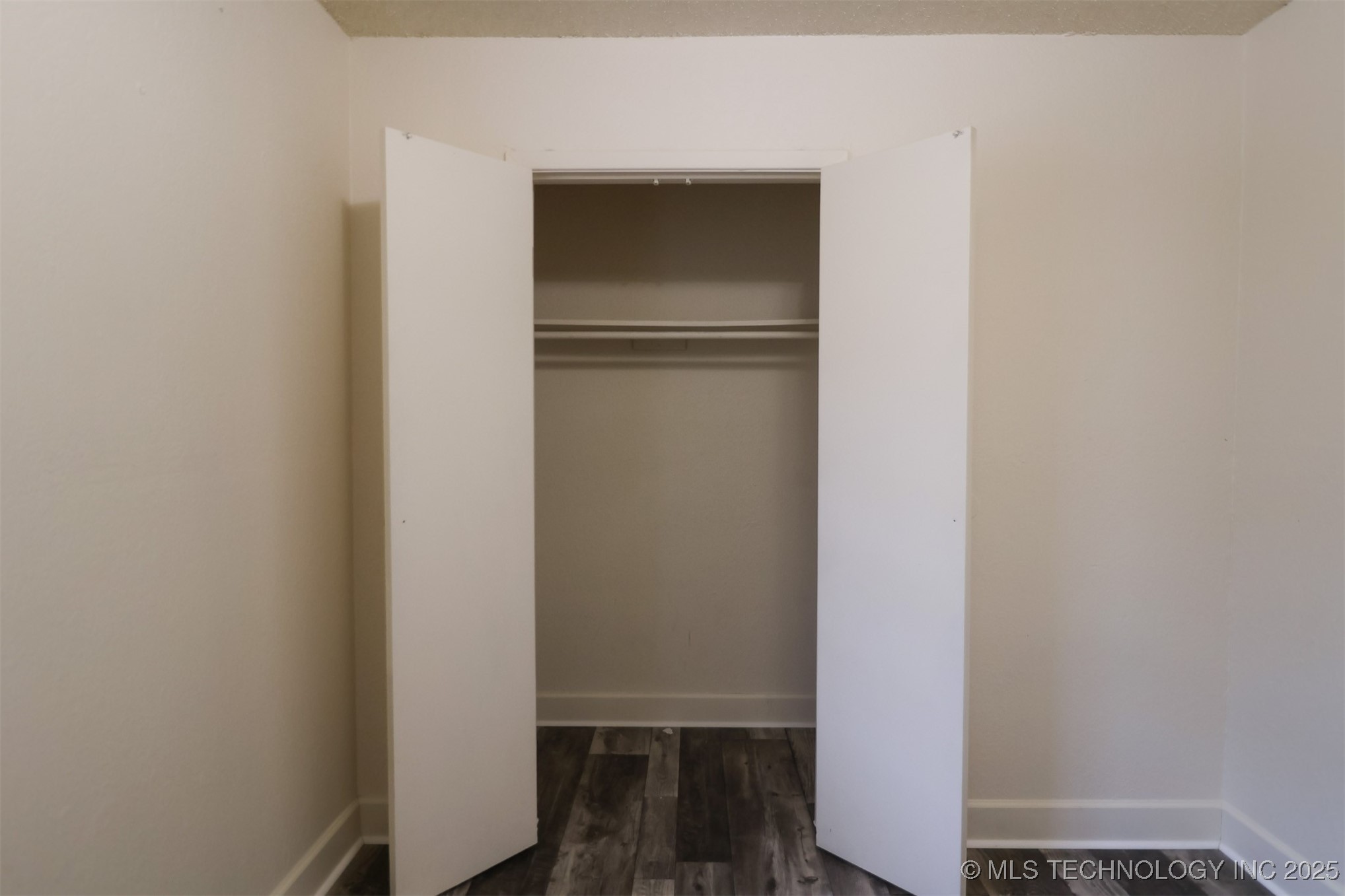 4012 W 56th Place Tulsa OK 74107