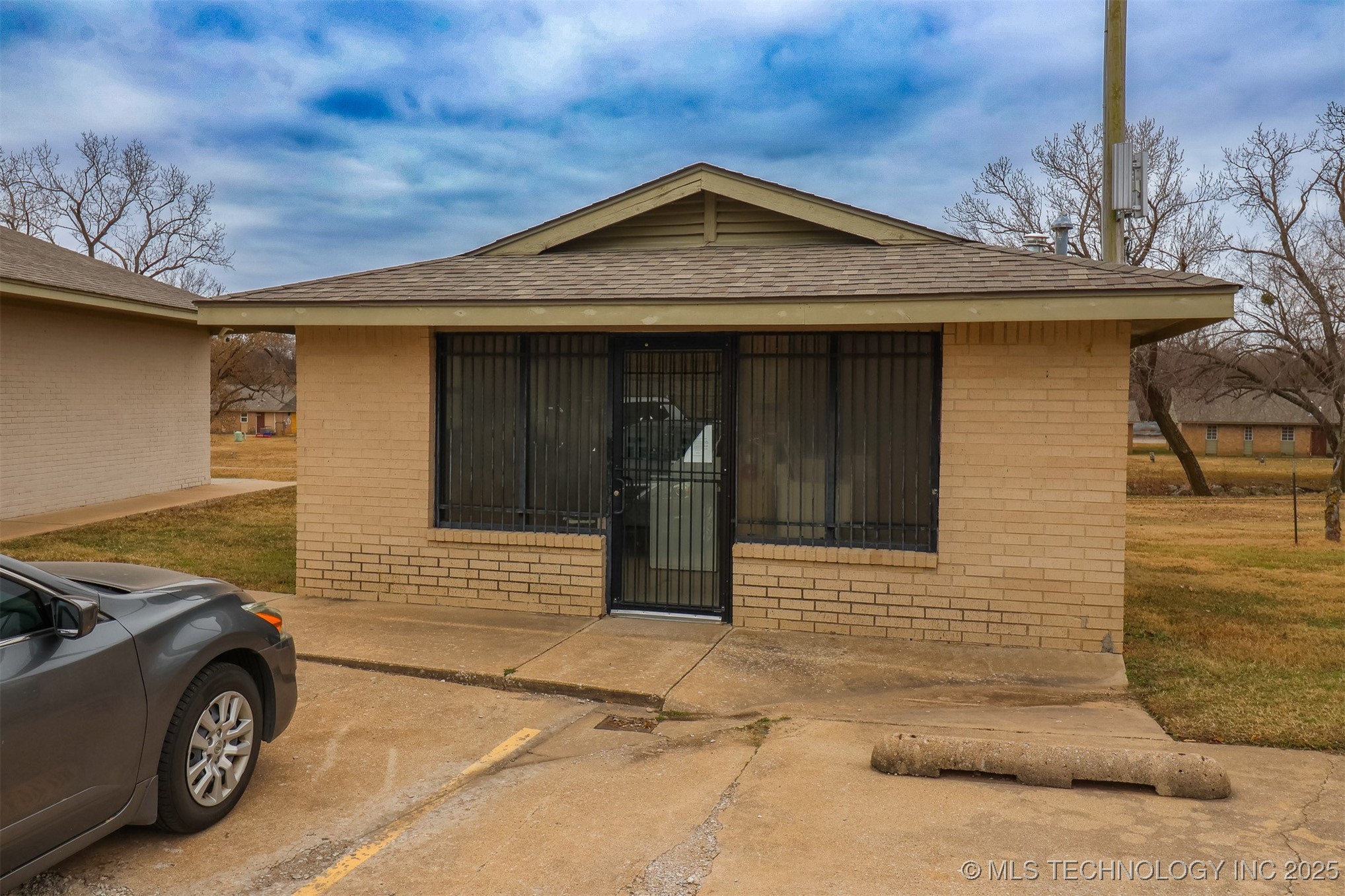 4012 W 56th Place Tulsa OK 74107