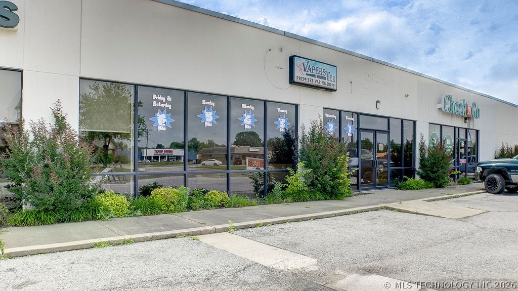 2028 N Main Street Miami OK 74354