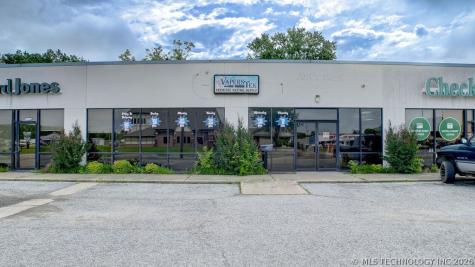 2028 N Main Street Miami OK 74354