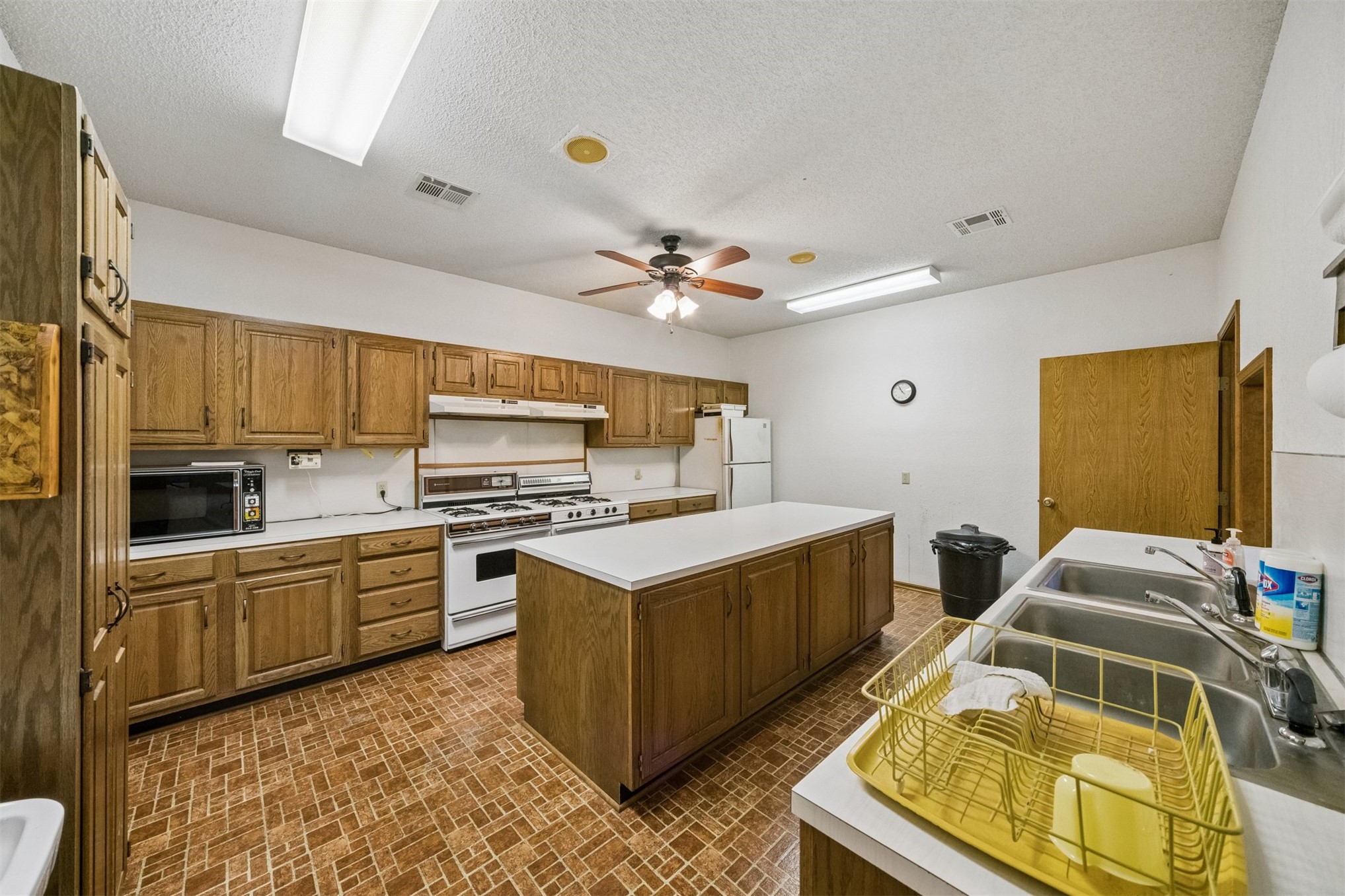 924 Hope Avenue Vinita OK 74301
