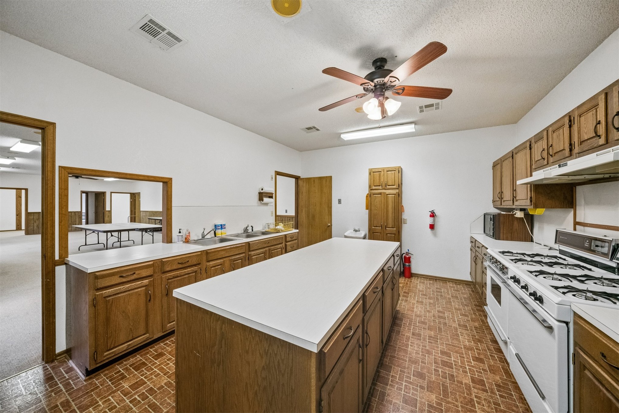 924 Hope Avenue Vinita OK 74301