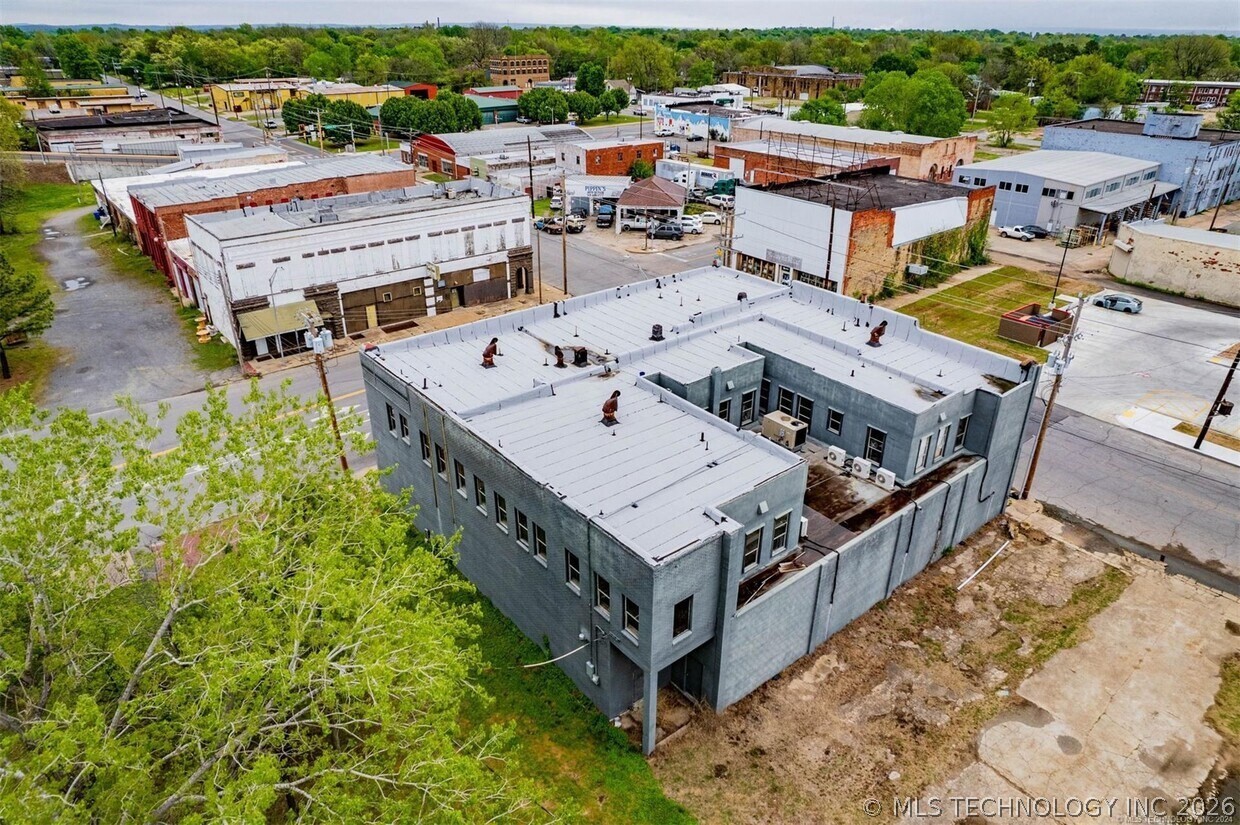 125 N Cherokee Muskogee OK 74403