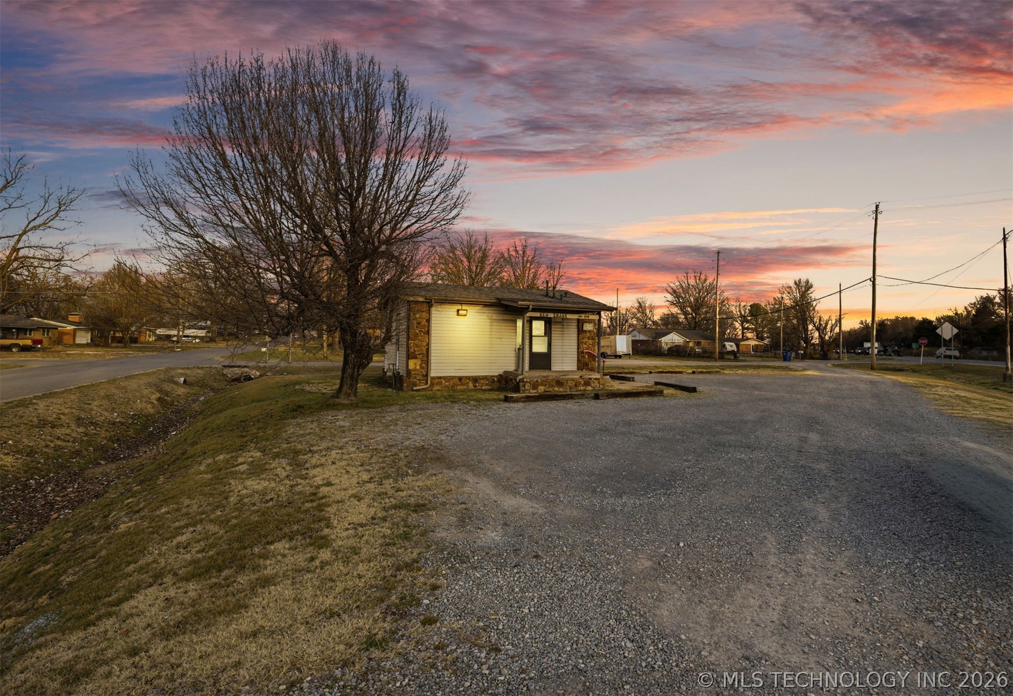 1401 S Mcquarrie Avenue Wagoner OK 74467