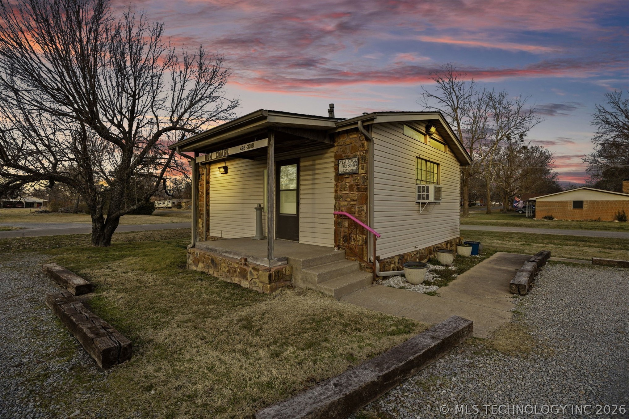 1401 S Mcquarrie Avenue Wagoner OK 74467