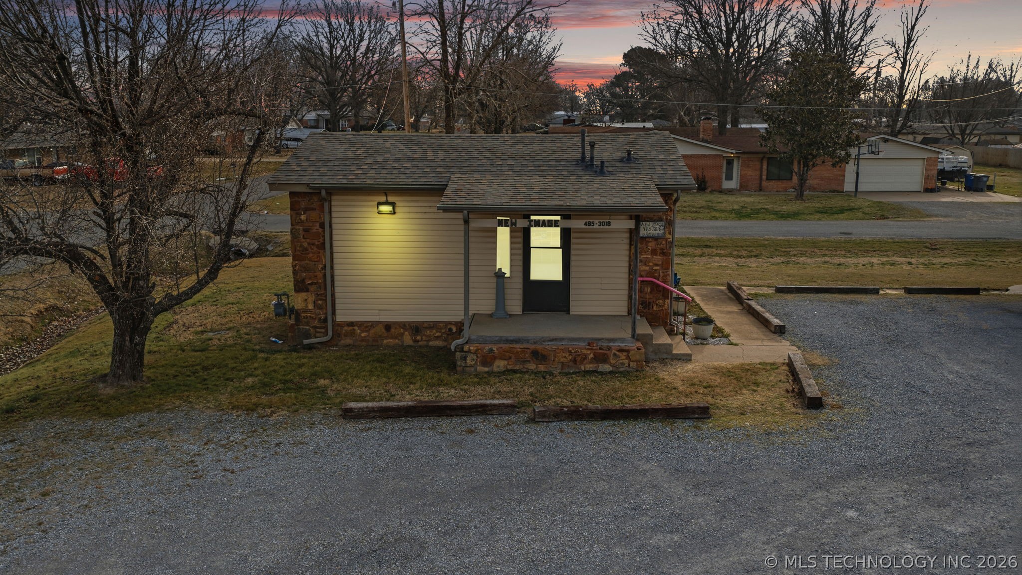 1401 S Mcquarrie Avenue Wagoner OK 74467