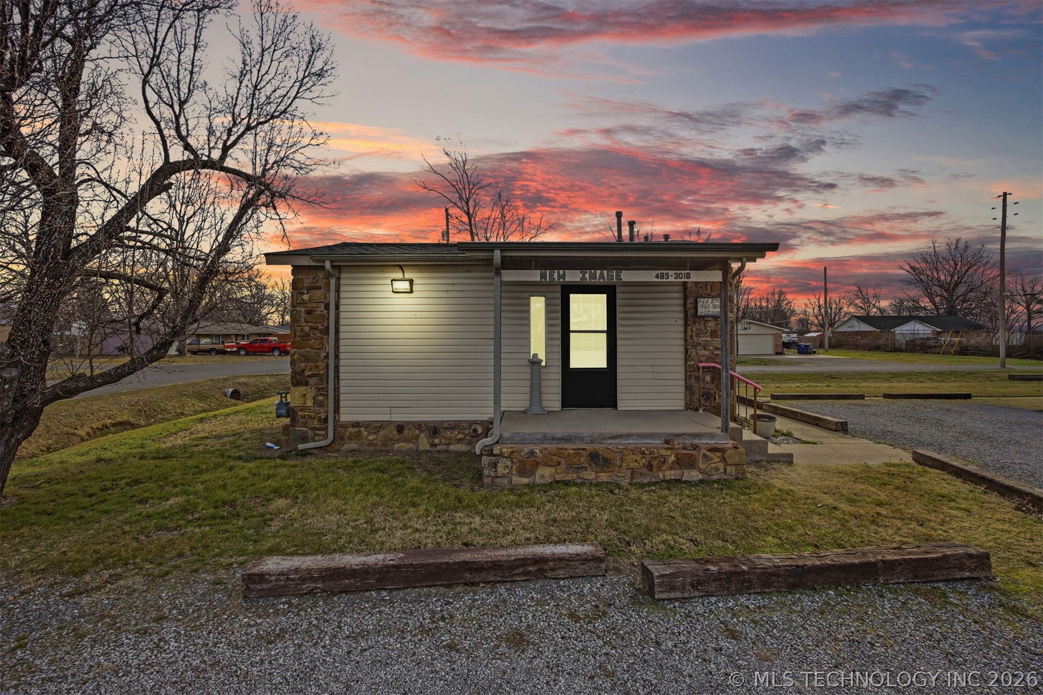 1401 S Mcquarrie Avenue Wagoner OK 74467