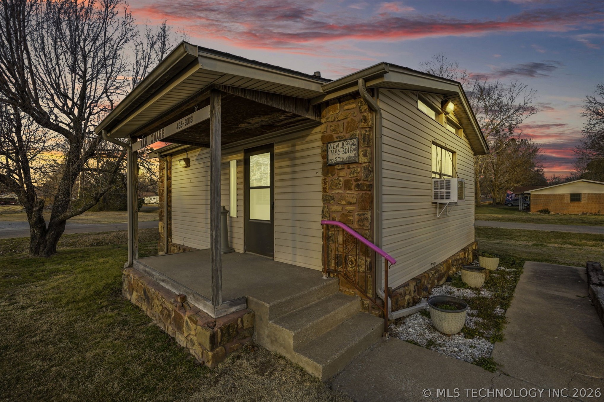 1401 S Mcquarrie Avenue Wagoner OK 74467