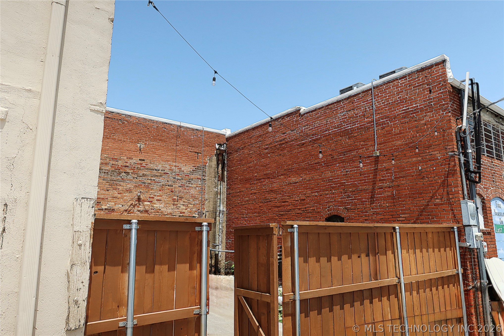 127 W Main Durant OK 74701