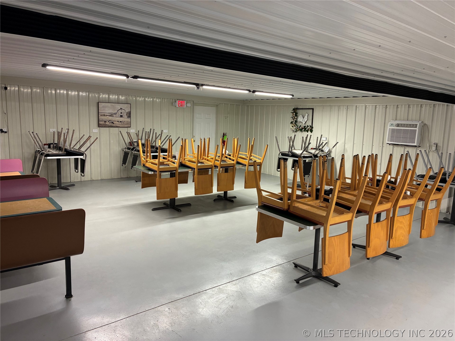 307 NW Market Wilburton OK 74563