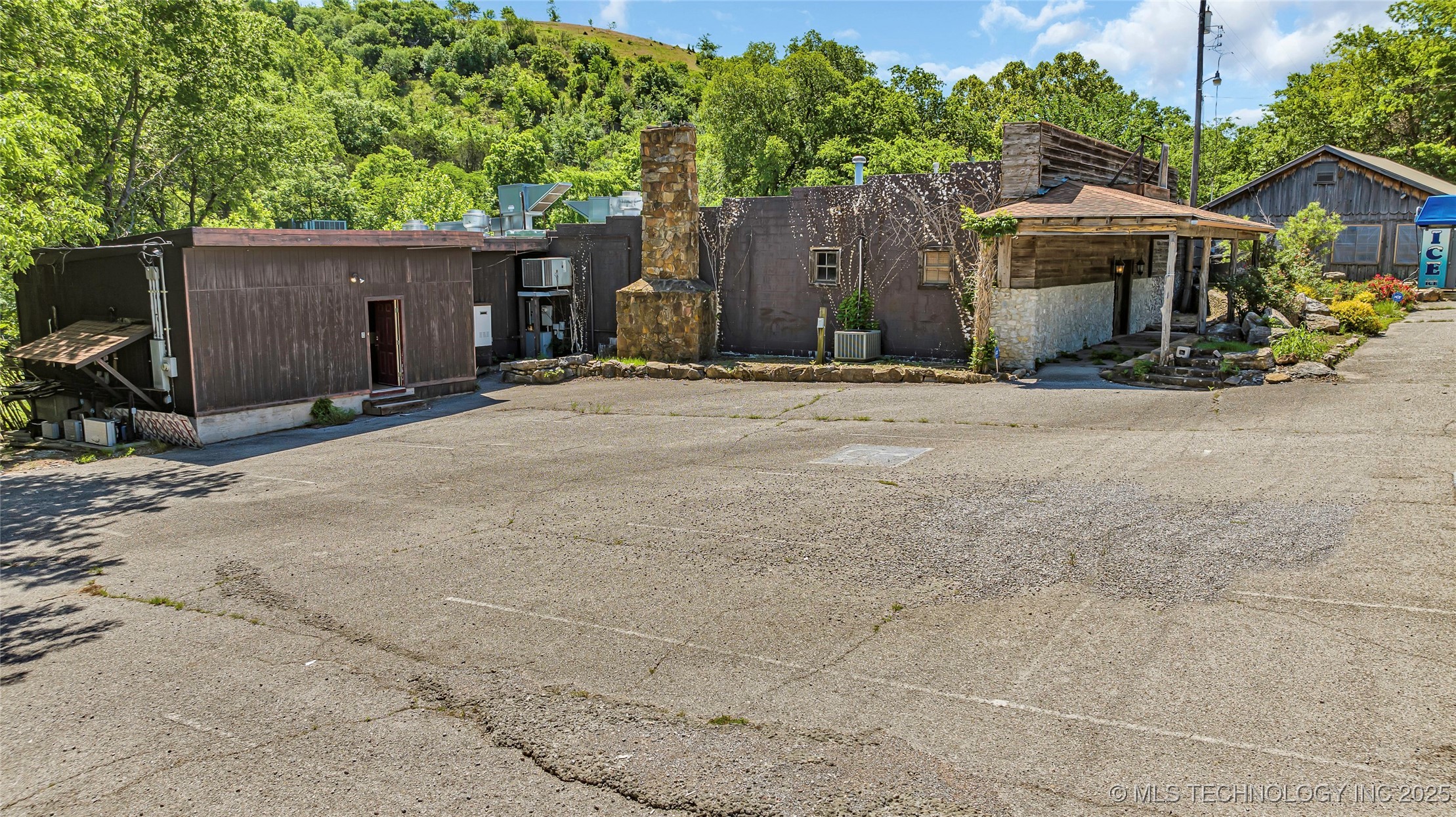 4565 Us Highway 77 Davis OK 73030