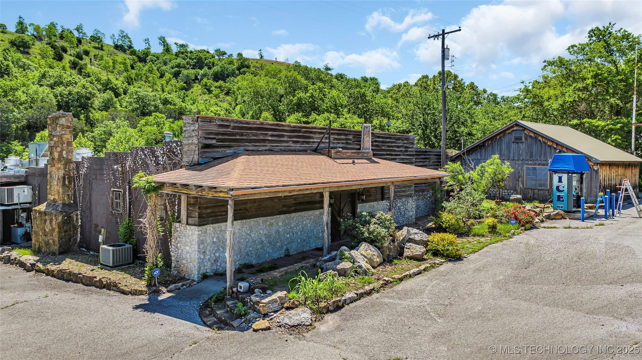 4565 Us Highway 77 Davis OK 73030