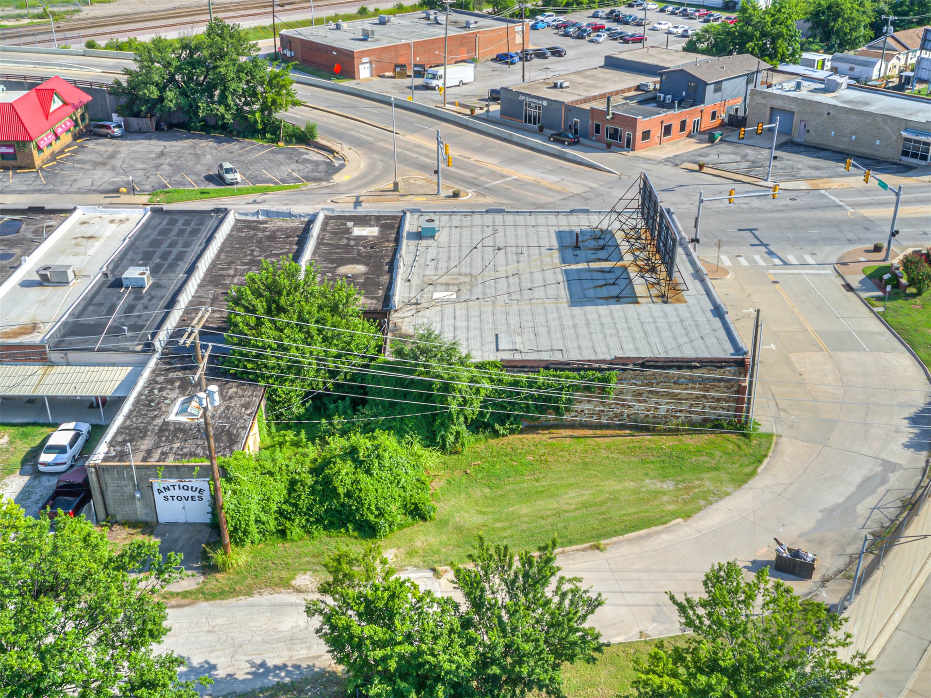 4067 Southwest Boulevard Tulsa OK 74107