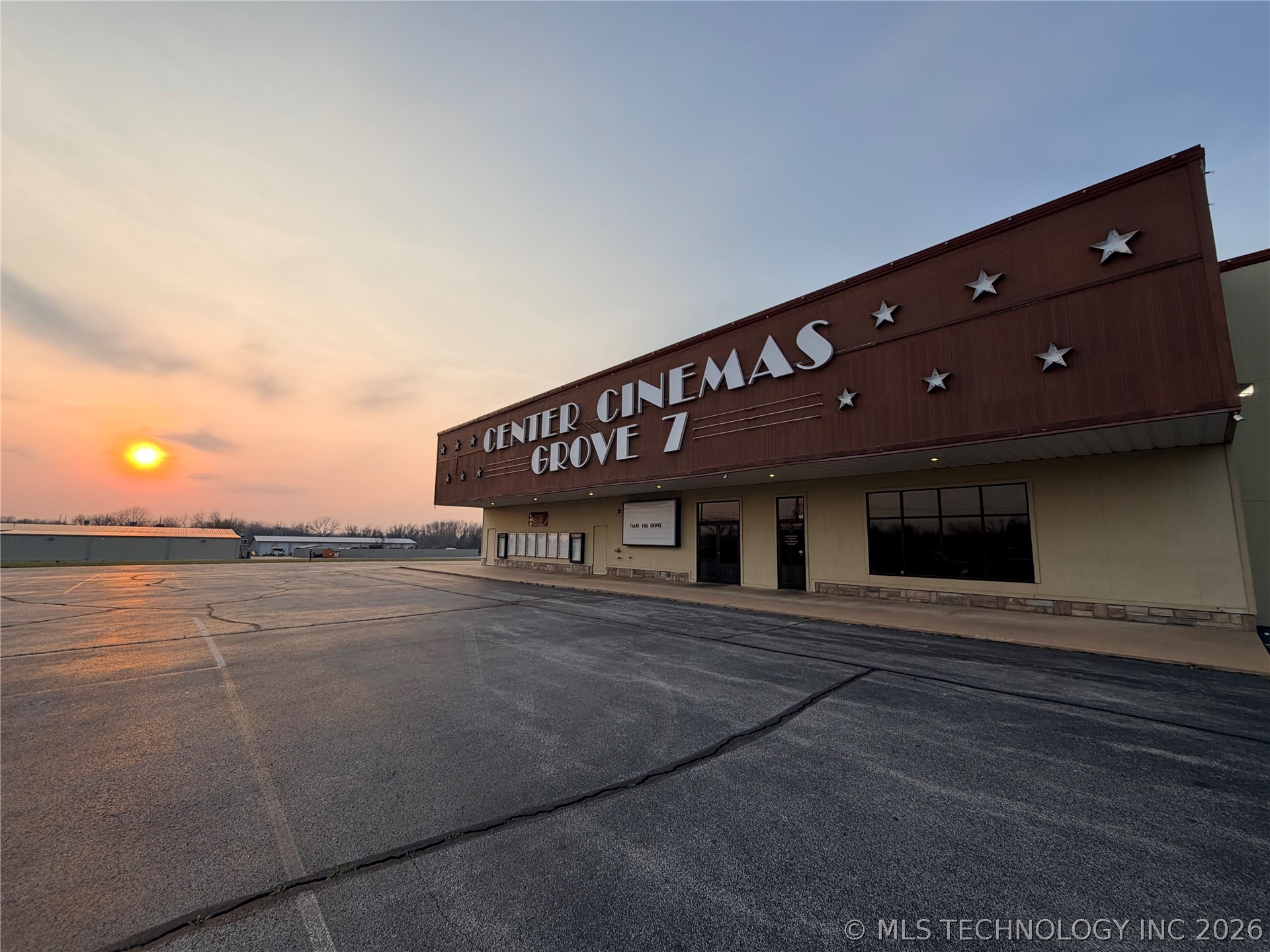 1109 N 3rd Street Grove OK 74344