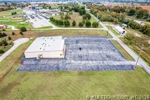 1109 N 3rd Street Grove OK 74344