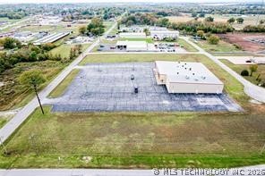 1109 N 3rd Street Grove OK 74344