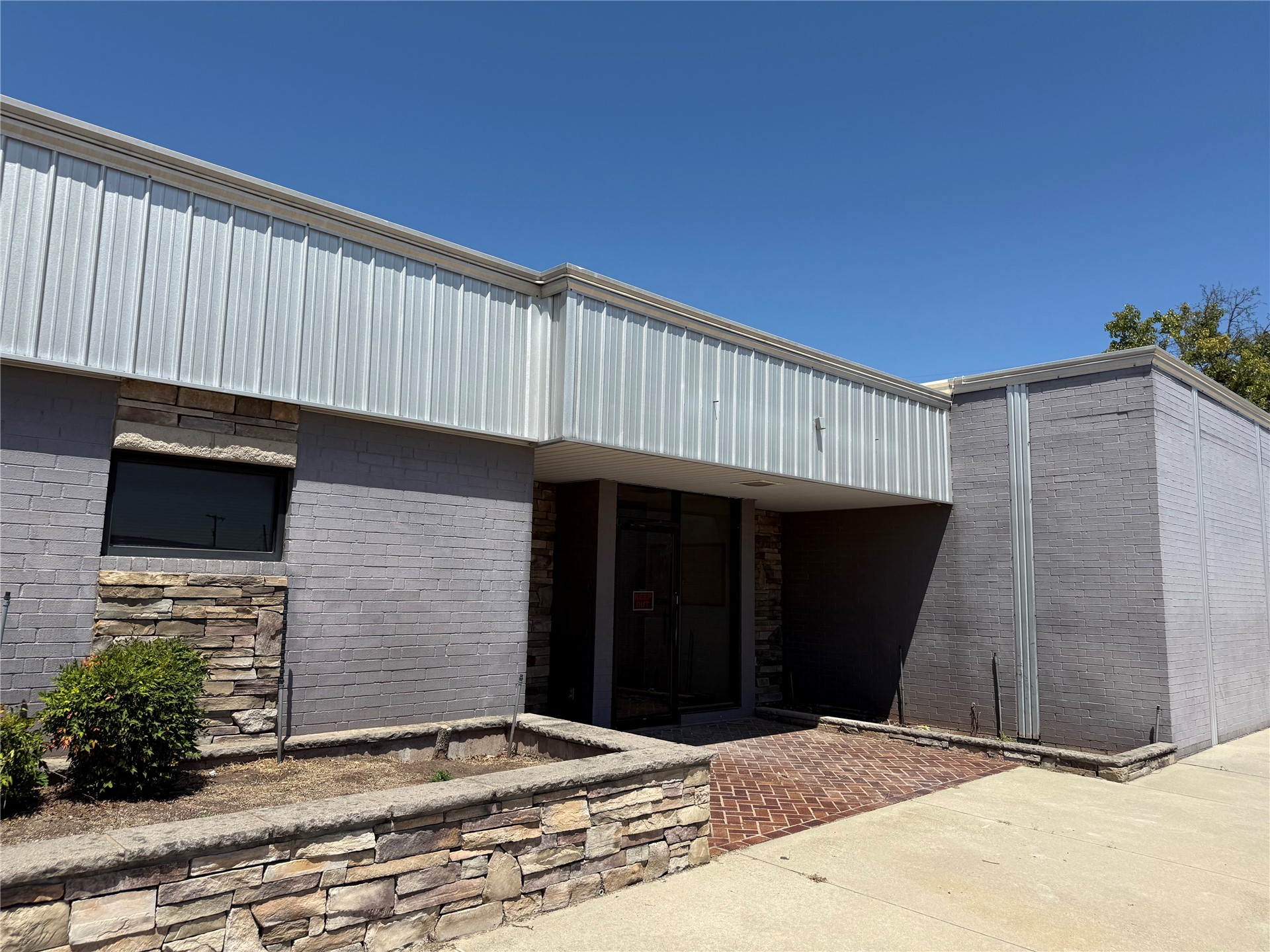 302 W Bdwy Okemah OK 74859