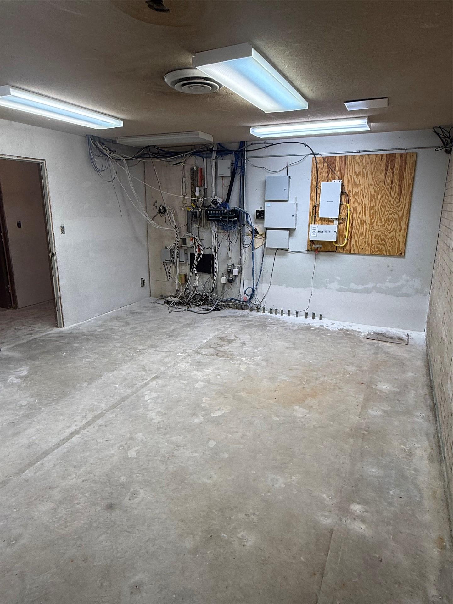 302 W Bdwy Okemah OK 74859