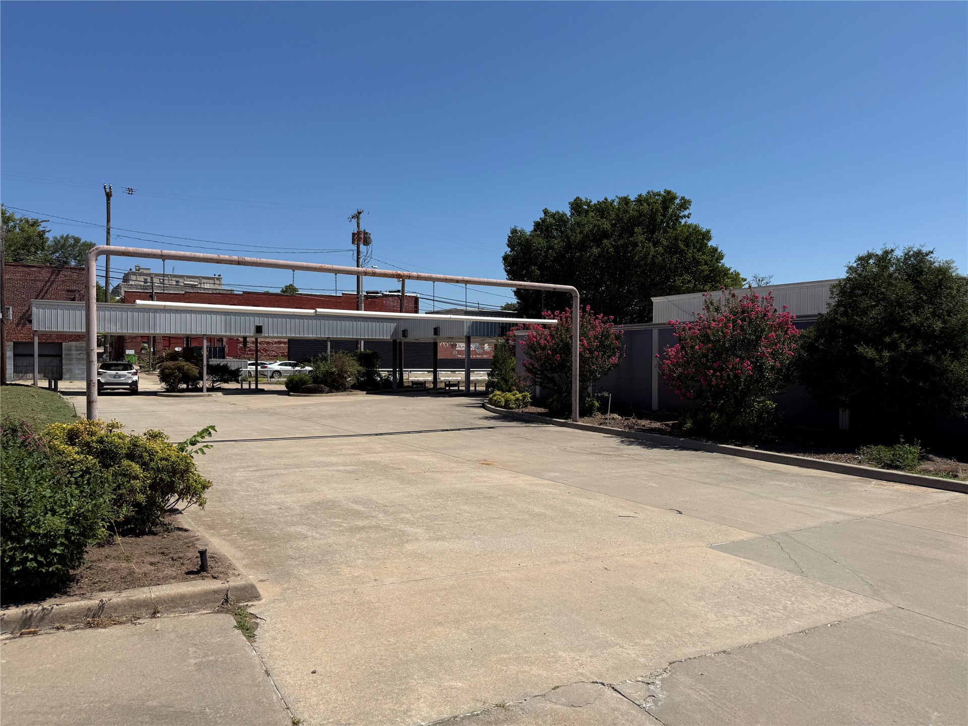 302 W Bdwy Okemah OK 74859