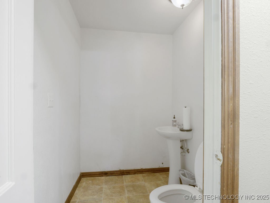 151 S Mississippi Atoka OK 74525