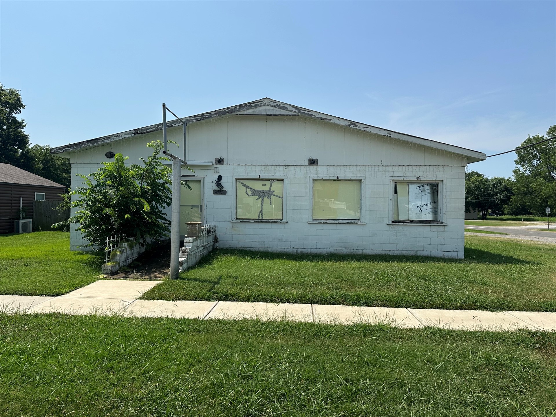 417 W Cherokee Street Wagoner OK 74467