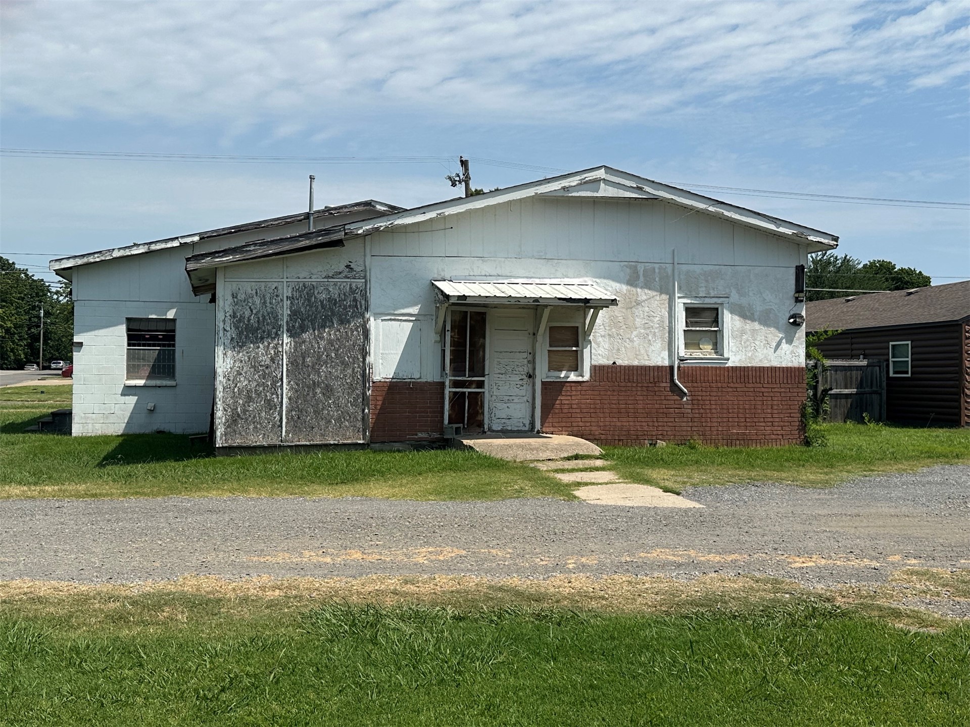 417 W Cherokee Street Wagoner OK 74467