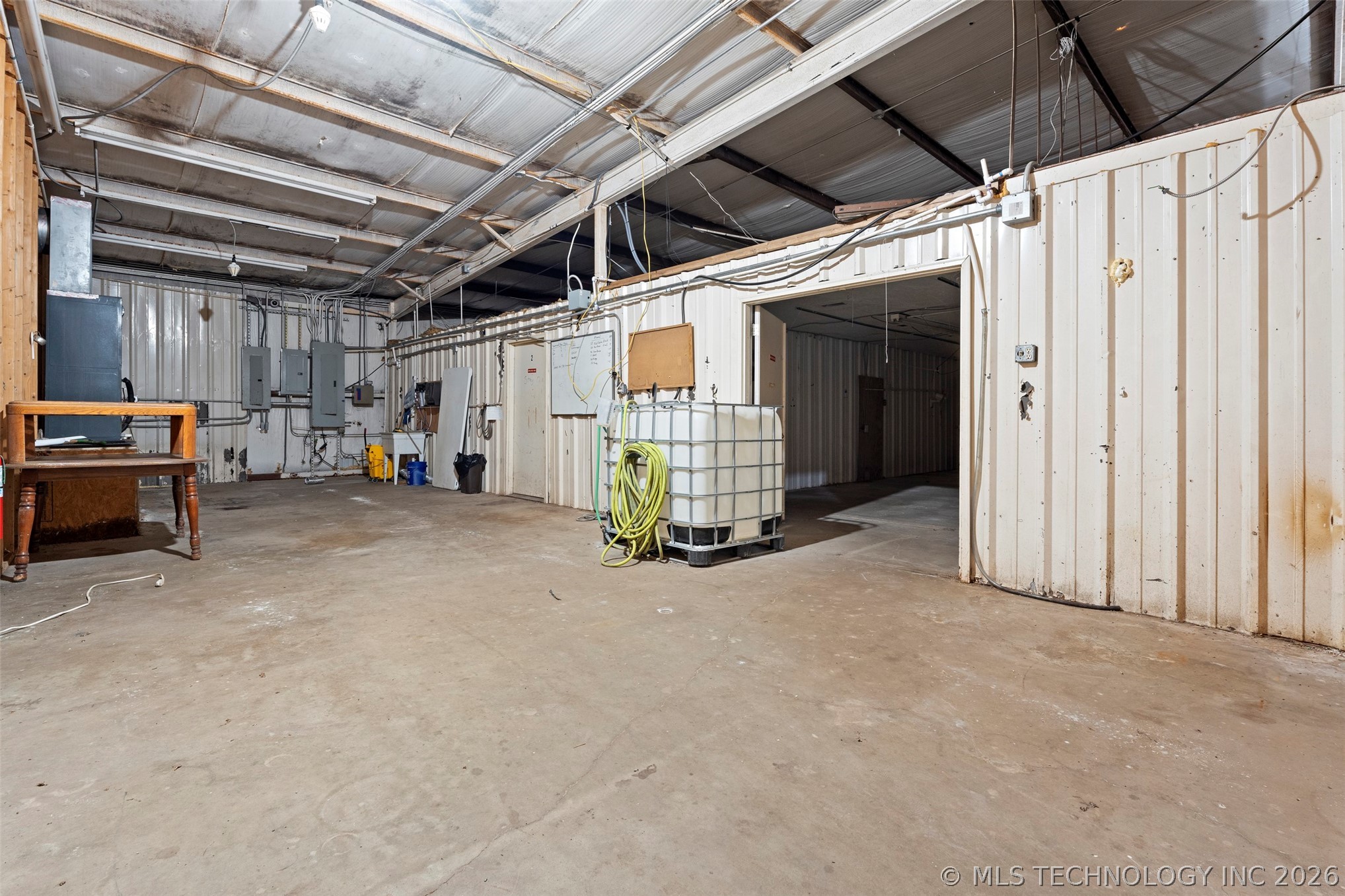 57530 E Us Highway 59 Fairland OK 74343
