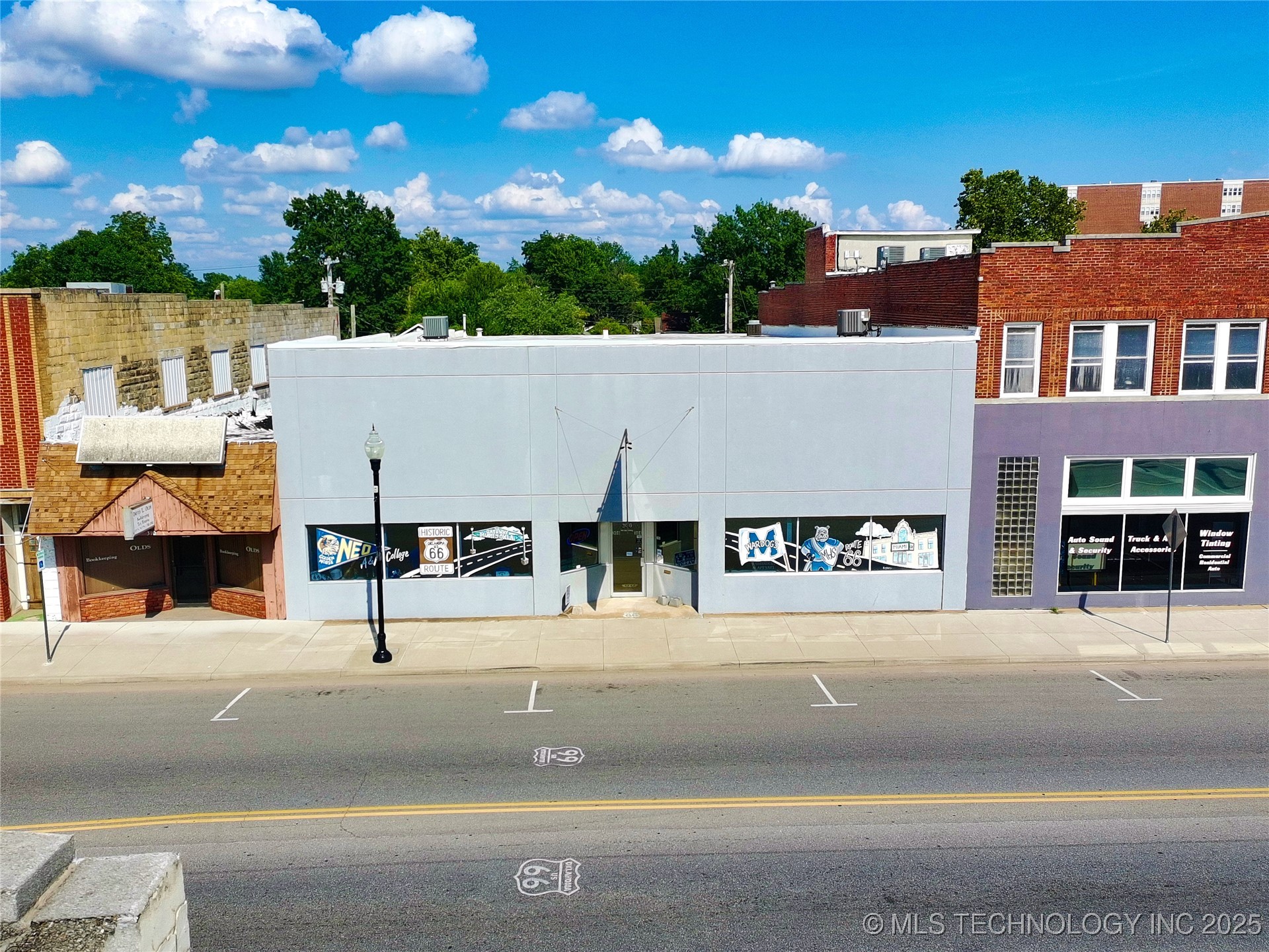 306 N Main Miami OK 74354