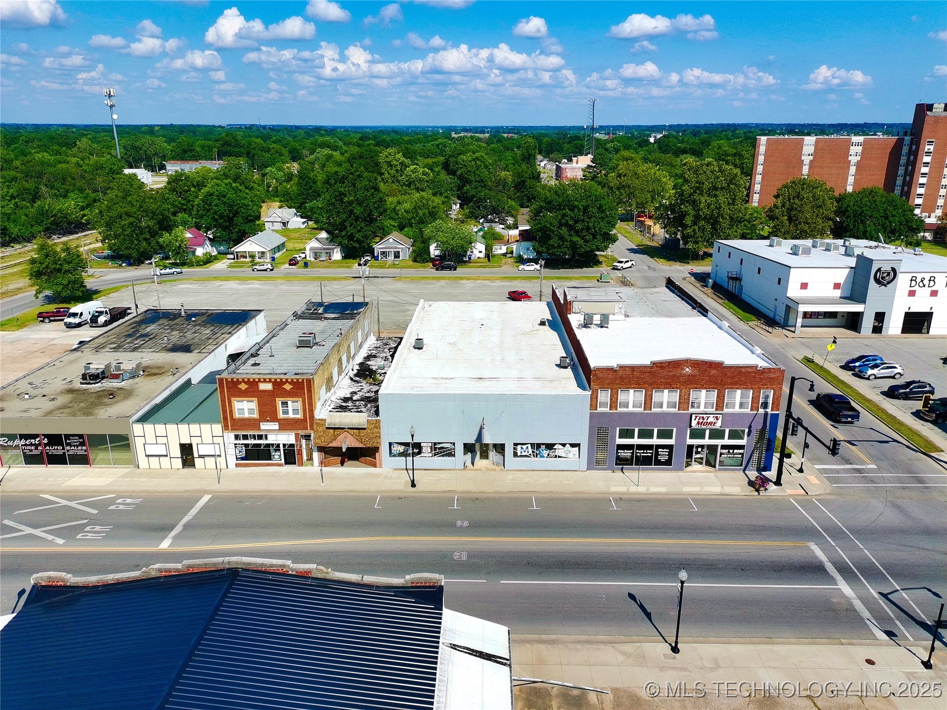 306 N Main Miami OK 74354