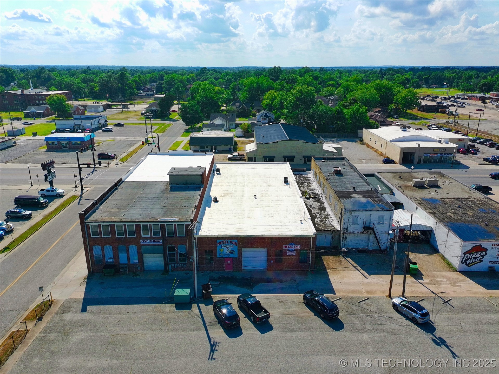 306 N Main Miami OK 74354