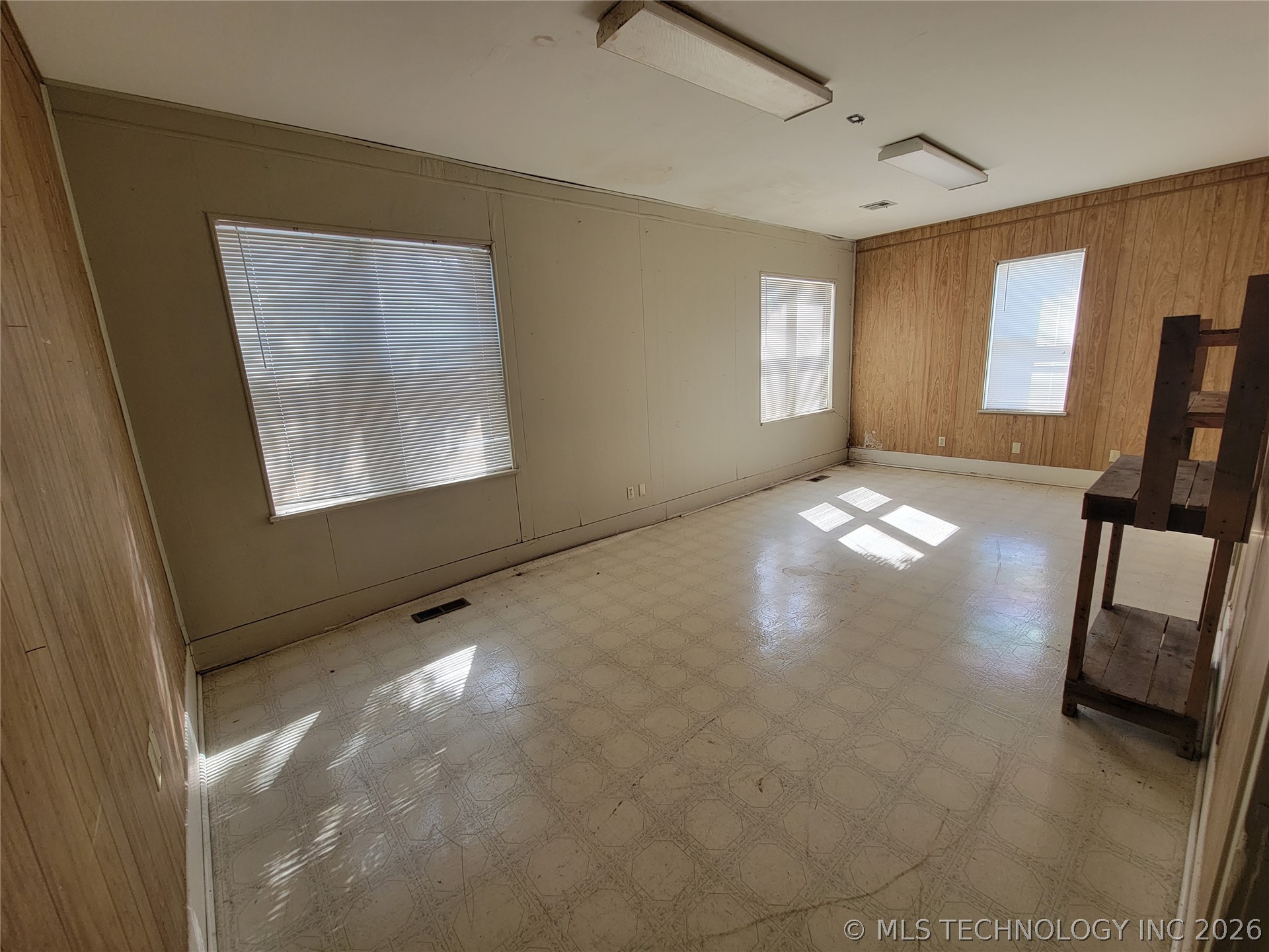 10 S Vann Street Pryor OK 74361