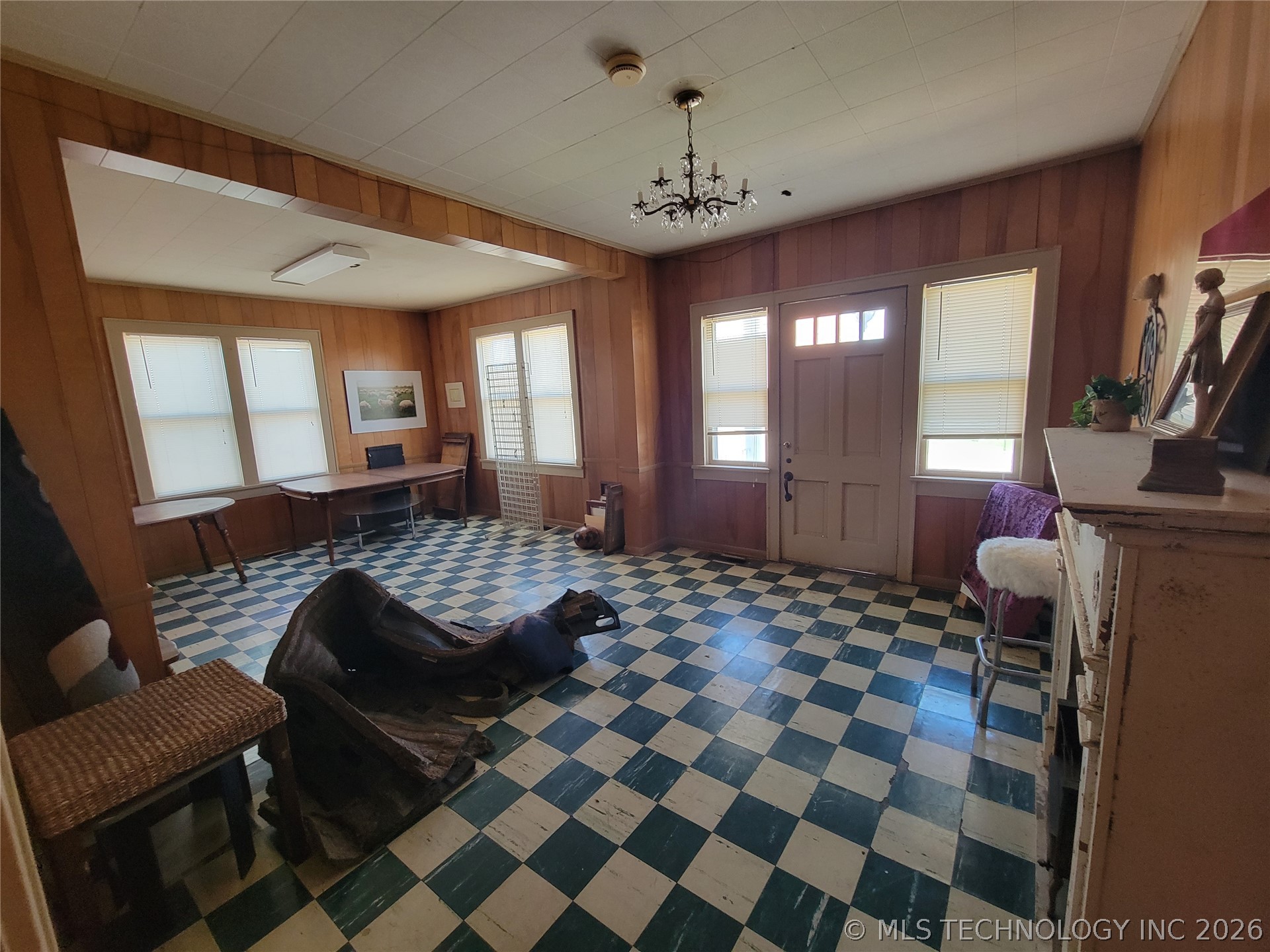 10 S Vann Street Pryor OK 74361