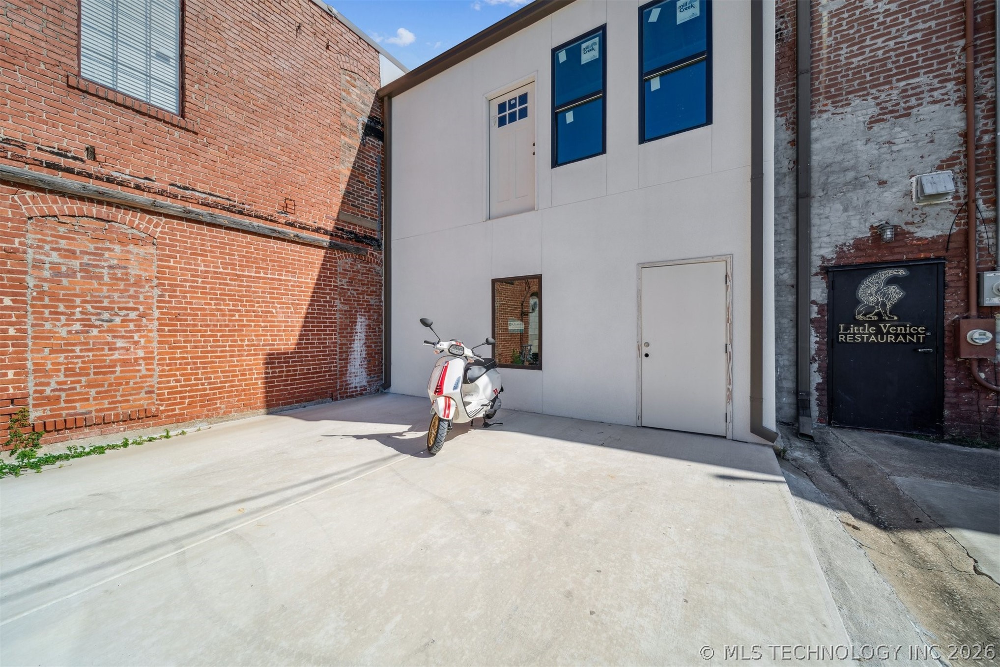 210 N Main Street Sand Springs OK 74063