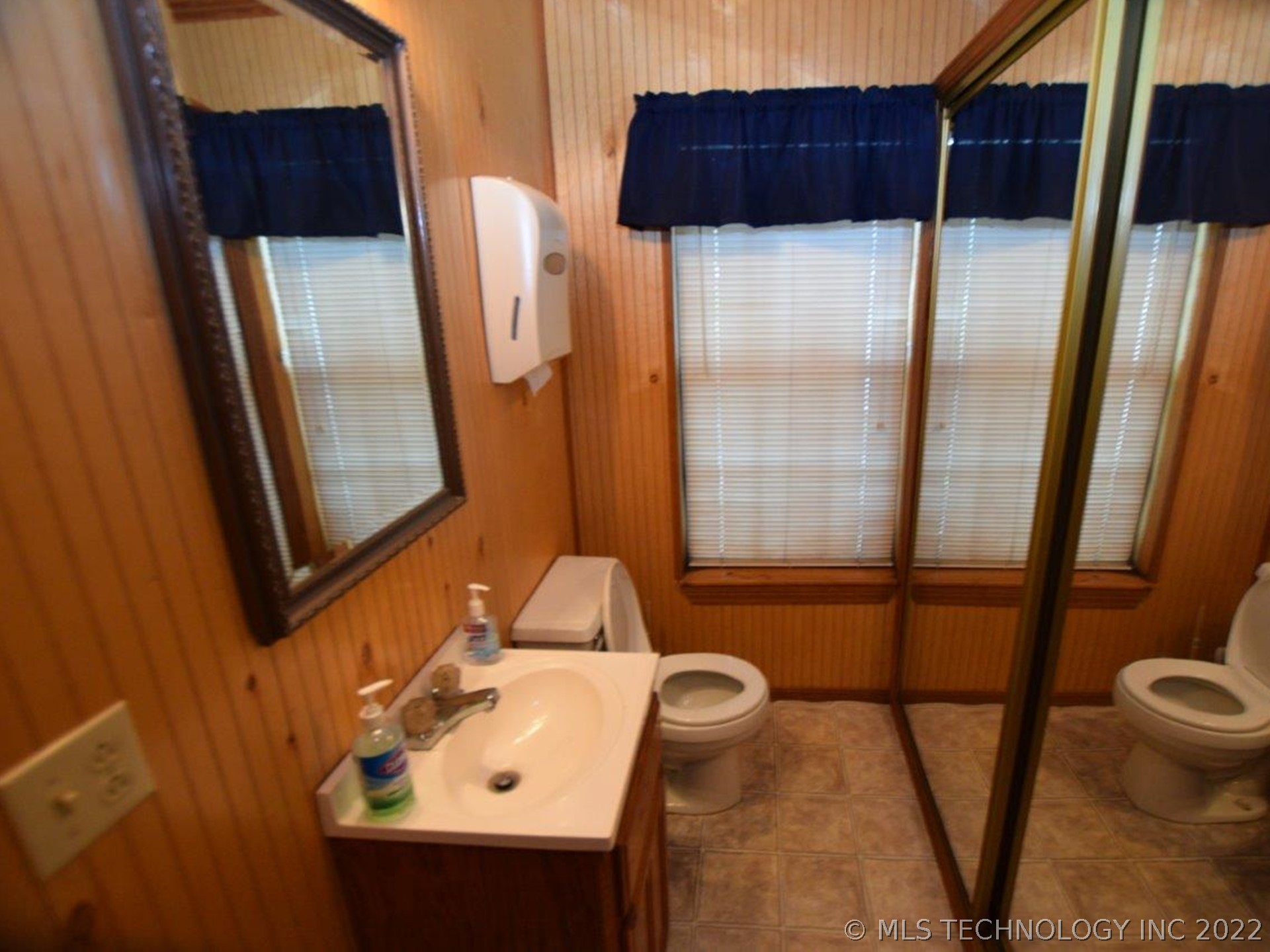 400 W Division Street Stilwell OK 74960